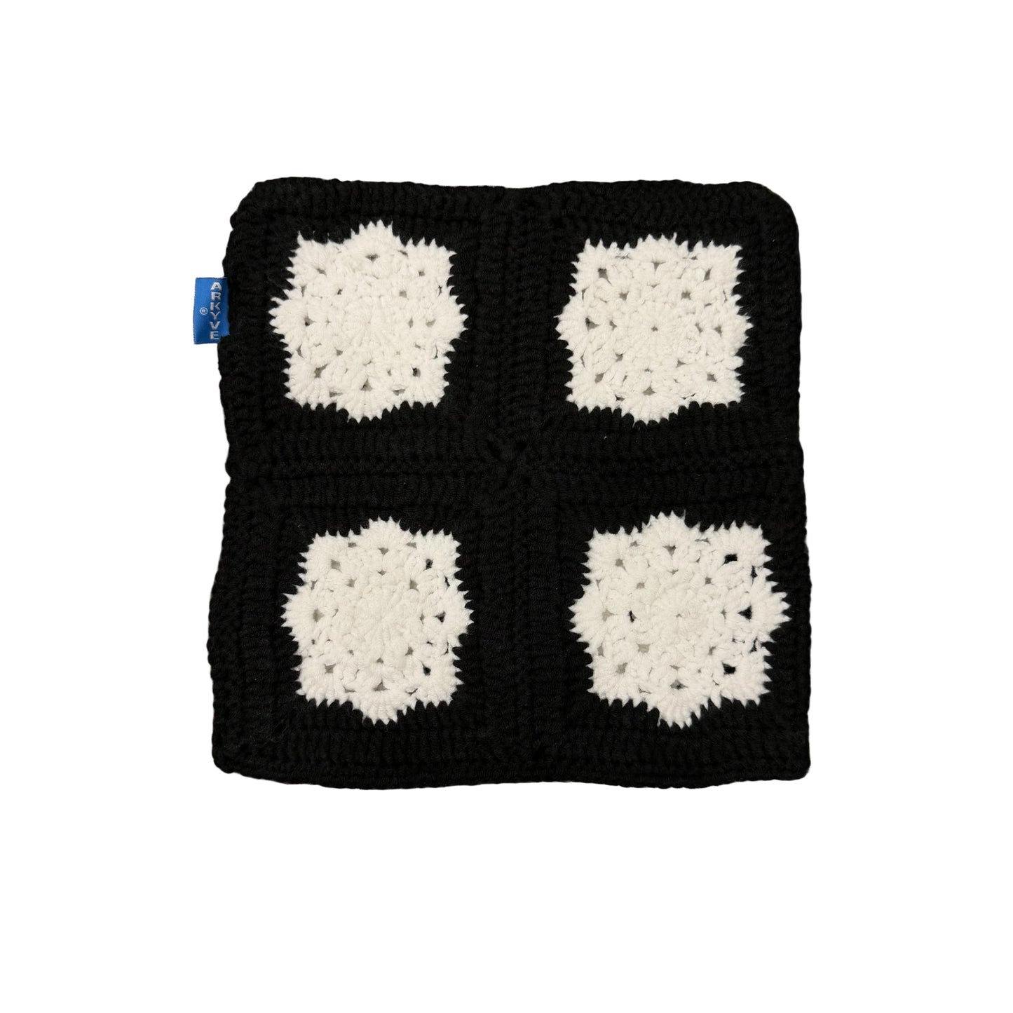 Arkyve Crochet ‘Cat Hat’ Beanie Black/White